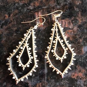 Kendra scoff earrings. Gold
